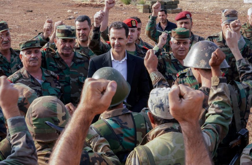 “الهروب” الذي زلزل الخرائط… ماذا تخفي الغارات السرية وراء العهد بين ثلاثة؟”!